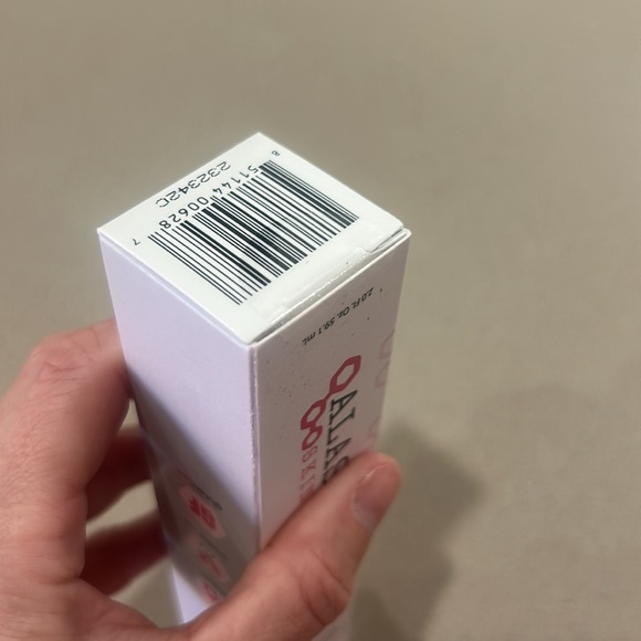 Alastin Ultra Nourishing Moisturizer with TriHex Technology - Picture 4 of 6